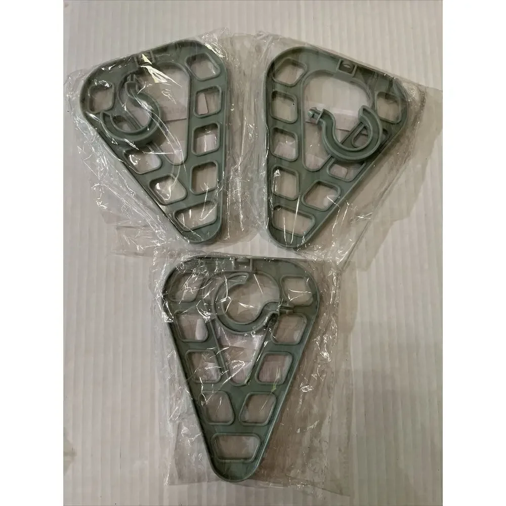 3pcs Hanger Hooks. Great For Hanging Shirts/Coats/ Jackets. Saves closet space